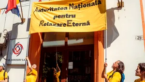Protest Greenpeace la ANRE