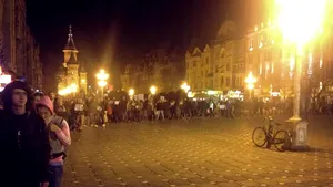 Proteste în toată ţara pentru un VOT CORECT în turul doi. HARTA oraşelor în care românii ies în stradă