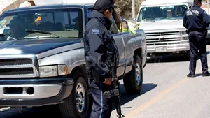 Mexic: Bărbaţi înarmaţi au atacat poliţia federală în şase oraşe din Michoacan. Peste 20 de persoane au murit