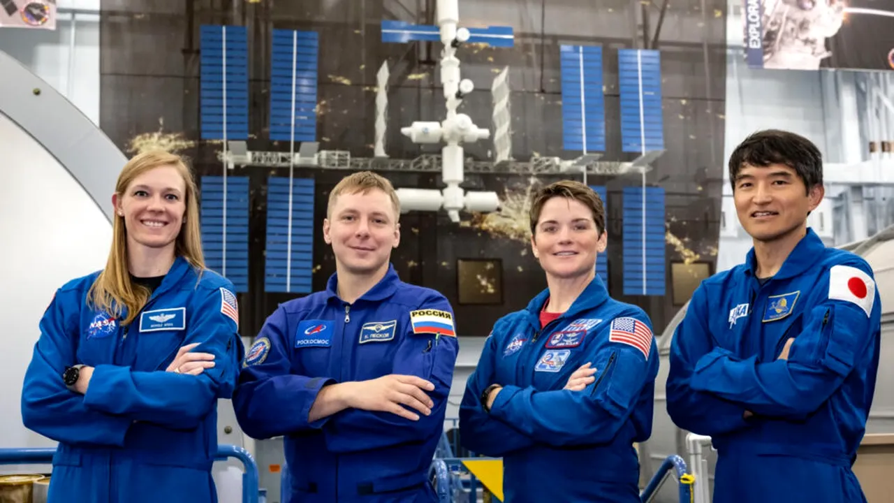 Misiunea NASA Crew-10 a părăsit Stația Spațială Internațională după o misiune de cinci luni
