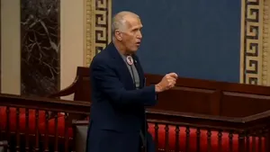 Trump despre senatorul Thom Tillis: „un guraliv și un plângăcios”. Acesta a anunțat că părăsește Congresul SUA