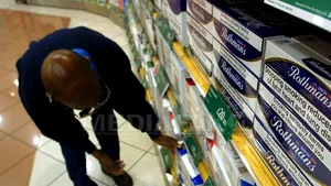 Guvernul va închide magazinele duty-free