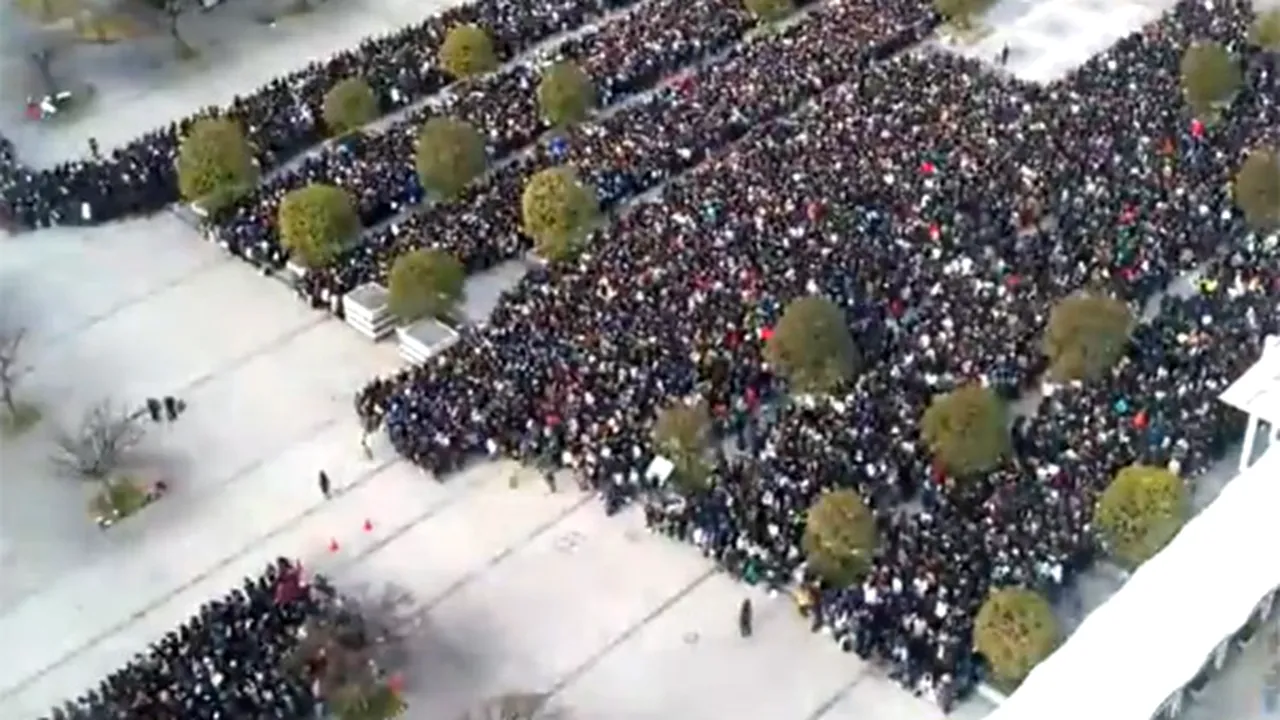 FURNICAR UMAN: Cum sunt ţinuţi sub control 500.000 de oameni - FOTO, VIDEO