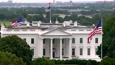 NEWS ALERT Alertă la Casa Albă după ce o mașină s-a izbit de o poartă a complexului în care se află președintele SUA