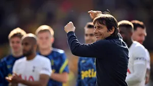 Antonio Conte va rămâne antrenor principal al lui Tottenham şi în sezonul următor