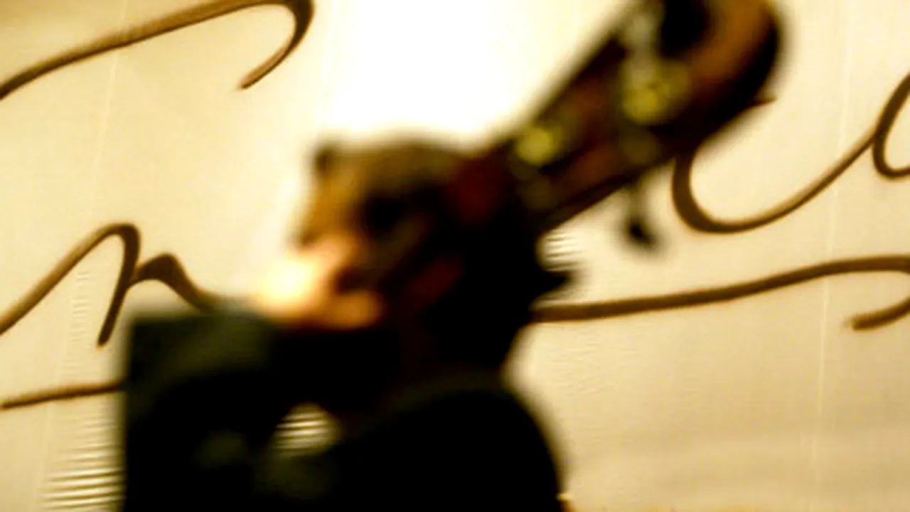 Spectatorii veniţi la concertul Filarmonicii Enescu au găsit uşile Ateneului închise