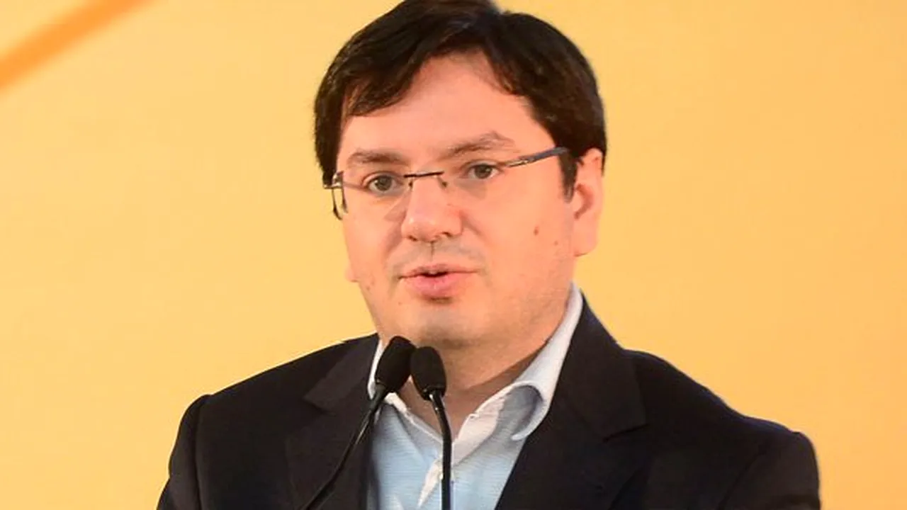 Protest la Cantacuzino pentru întârzierea salariilor. Bănicioiu cere demisia directorului