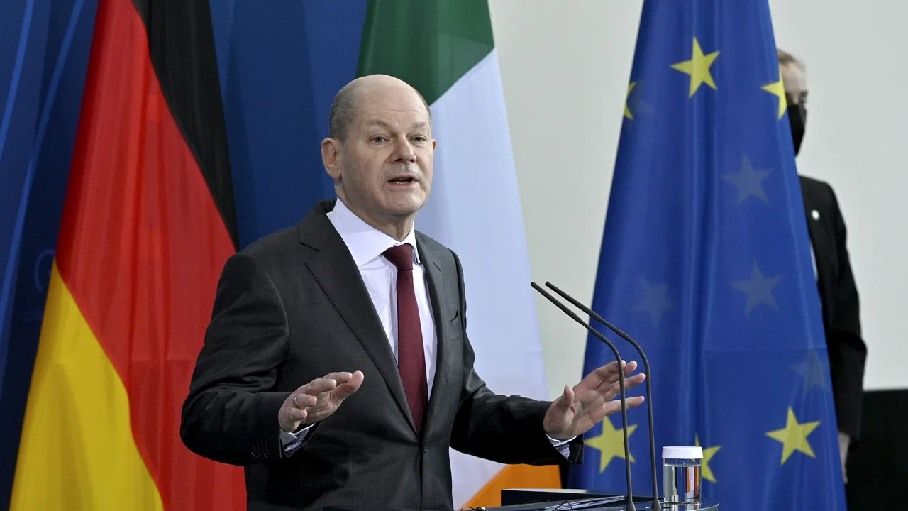 Olaf Scholz cere prelungirea funcţionării centralelor nucleare, în pofida disputelor din coaliţie