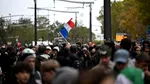Proteste masive în Franța. Ciocniri între poliție și protestatari. Forțele de ordine au folosit gaze lacrimogene și tunuri cu apă la Paris