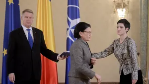 Andronescu, surprinsă de cererea de reexaminare a Legii Educaţiei, făcută de Iohannis: Puteam să discutăm 