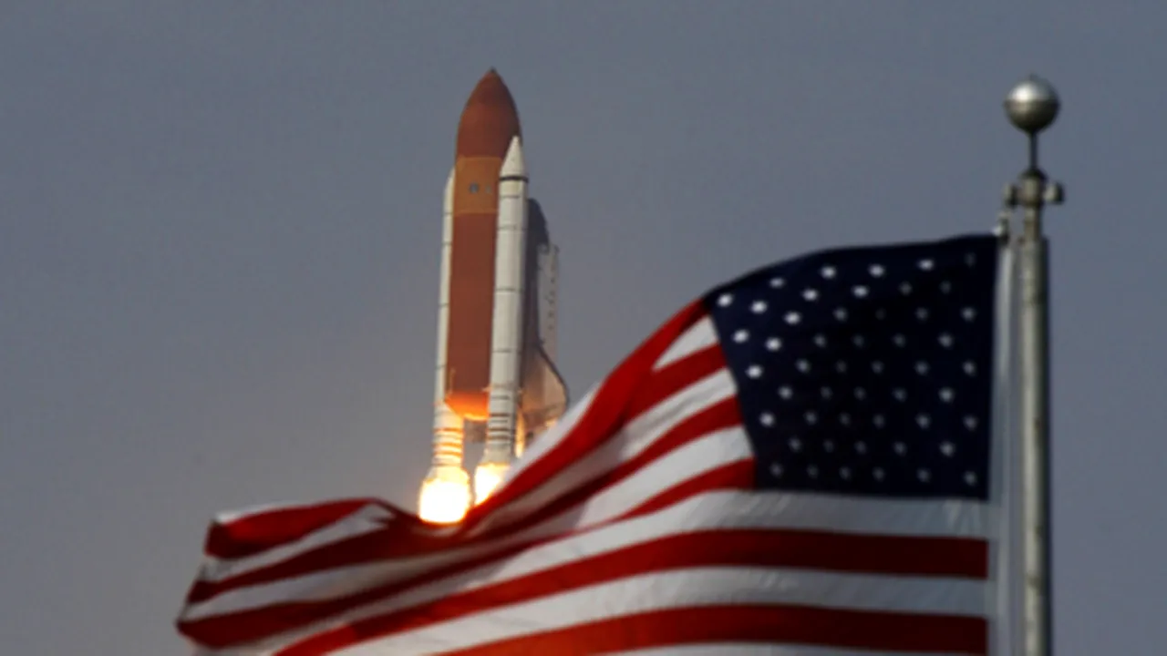 Charles Bolden a devenit primul director de culoare al NASA