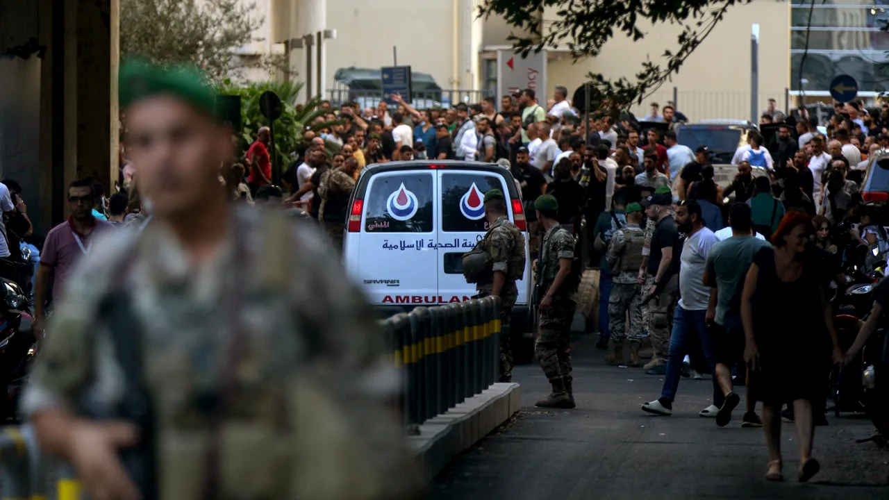 Al doilea val de explozii în Liban: au fost vizate staţiile radio ale membrilor Hezbollah. Cel puţin 14 morţi şi sute de răniţi