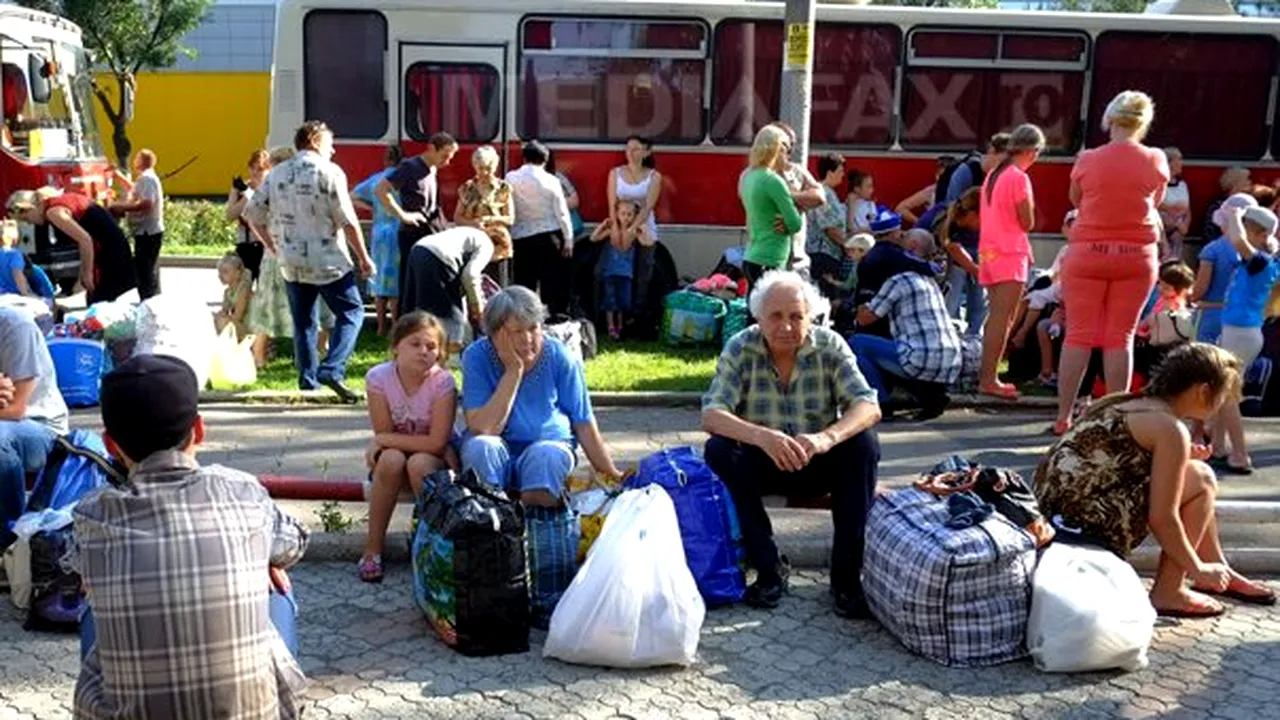 Locuitorii din Mariupol, port strategic la Marea Azov, părăsesc oraşul ameninţat de rebelii proruşi