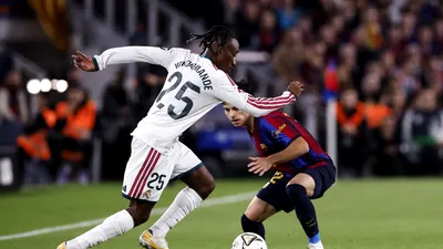 SPORT Real Madrid câștigă El Clásico pe terenul Barcelonei, cu o dublă a lui Mbappé. Mourinho: „Nu jucăm pentru a câștiga pe Camp Nou, ci campionatul”