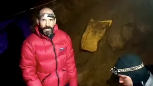 Un explorator american, salvat după o săptămână din una dintre cele mai adânci peşteri din Turcia