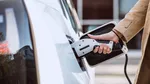 Costinești își modernizează infrastructura cu noi stații de încărcare pentru mașini electrice (P)