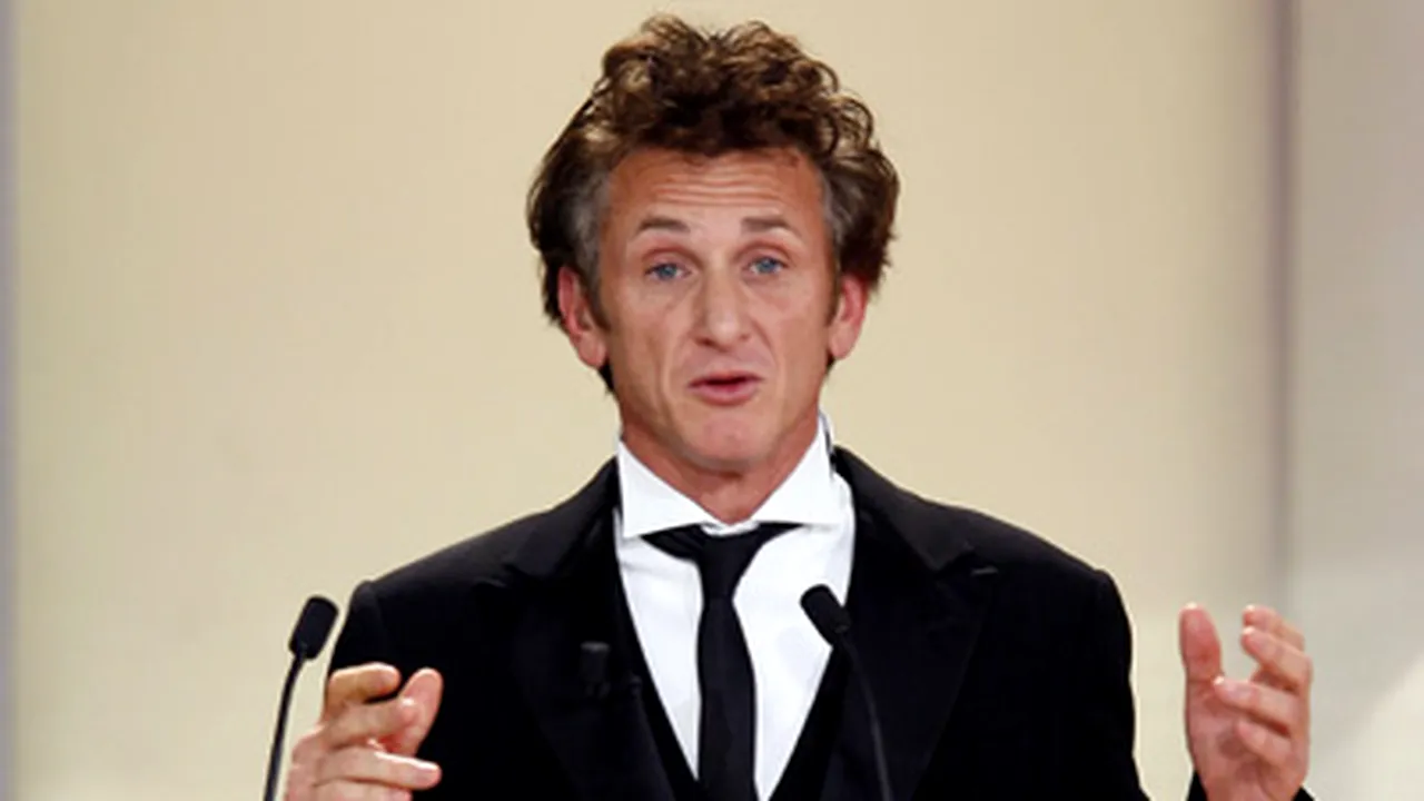 Sean Penn, premiat pentru excelenţă în film (Video)