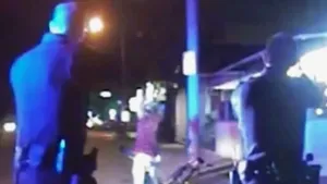 Imagini ŞOCANTE în care un bărbat neînarmat este ucis de poliţişti, făcute publice în SUA - VIDEO