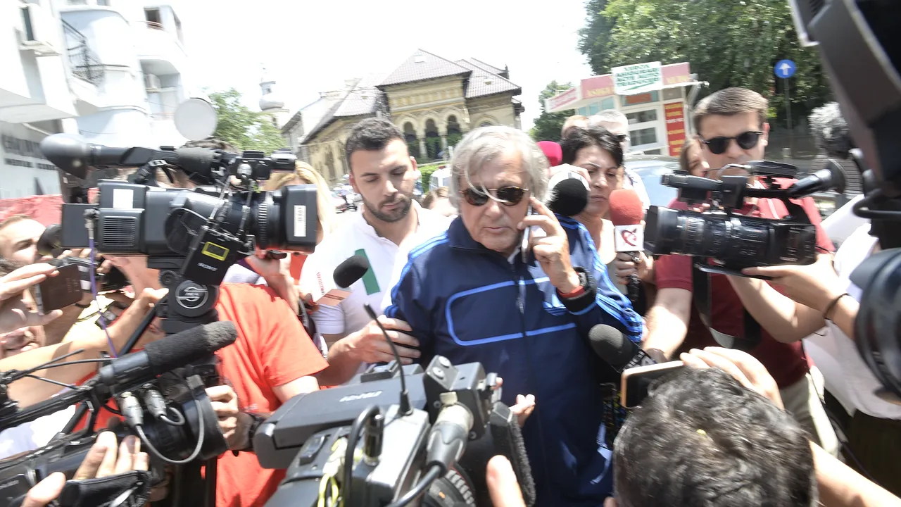 Avocatul lui Ilie Năstase: Medicul a eliberat o act care constată leziuni la spate şi la încheieturi
