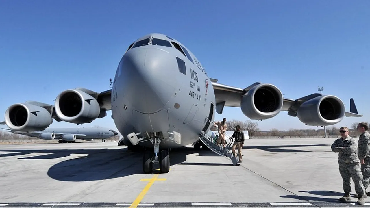 Franța intenționează să cumpere patru avioane Global Eye