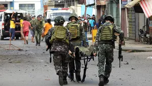 Cel puţin 14 morţi şi zeci de răniţi în urma a două atentate comise în Filipine