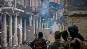 Zeci de protestatari au fost ucişi de forţele de ordine în Irak, după ce au incendiat un consulat iranian