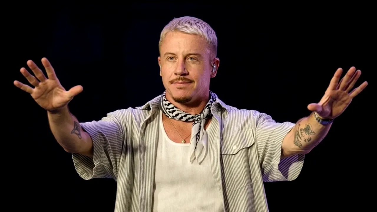 Macklemore își organizează propriul turneu după ce a fost exclus din programul lui Ed Sheeran