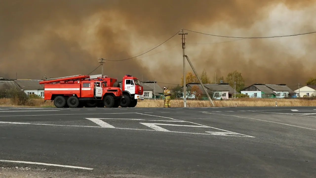 Incendiu de amploare şi explozii la un depozit de armament din Rusia