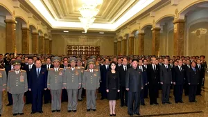 Radiografia puterii: Ce spune o fotografie despre tranziţia din Coreea de Nord - FOTO