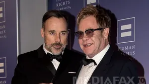 Elton John şi David Furnish s-au căsătorit oficial - FOTO