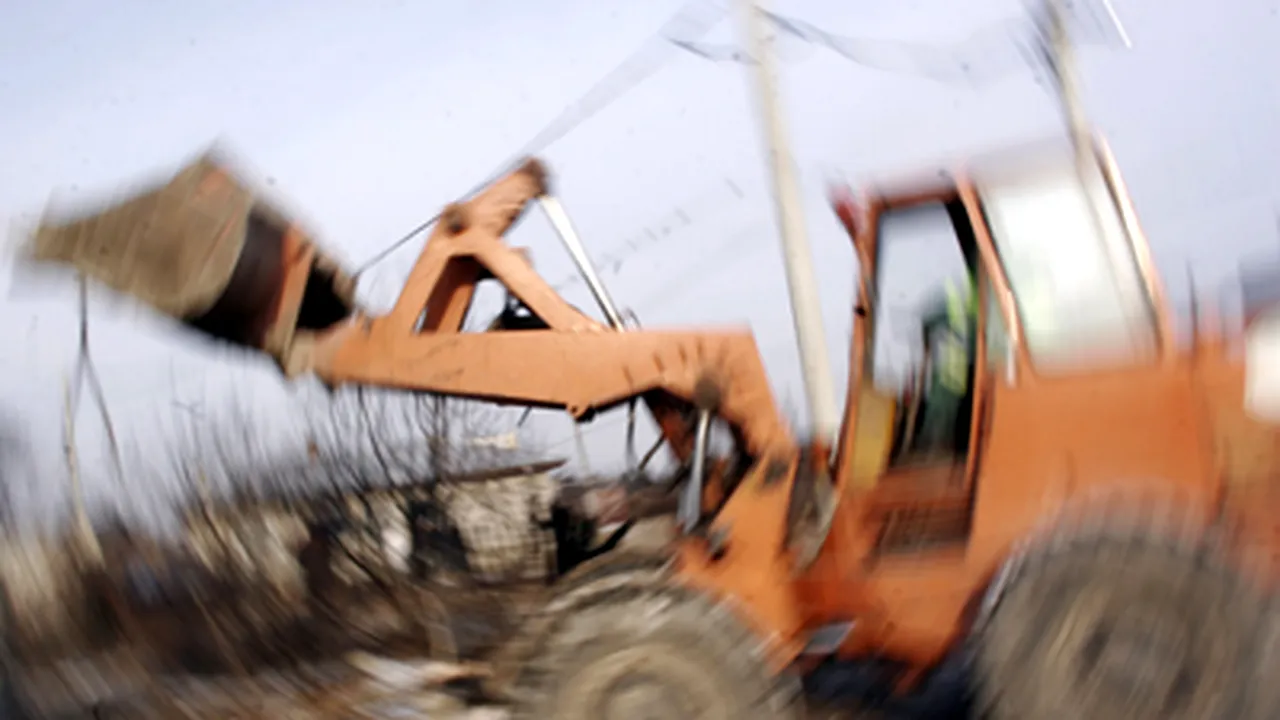 Bucureşti: Construcţii ilegale demolate şi 28 de persoane evacuate în cartierul Baicului