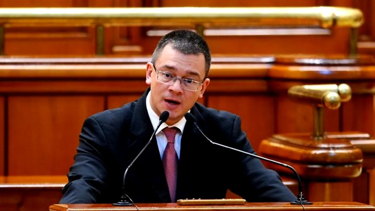 Opoziţia depune prima moţiune de cenzură împotriva Cabinetului Ungureanu