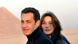 Noua iubită a lui Nicolas Sarkozy, Carla Bruni, ar putea fi însărcinată