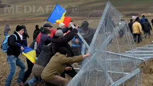 Chevron a făcut plângere la Poliţia Vaslui pentru distrugerile provocate de protestatari la Siliştea - FOTO