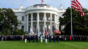 Cei doi membri ai Gărzii Naționale împușcați în apropierea Casei Albe, au murit