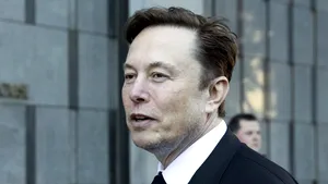 Rivalul chinez al lui Tesla lansează un nou model. Maşina este mai ieftină decât cea americană