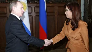 Rusia va propune Argentinei să cumpere arme ruseşti - presă