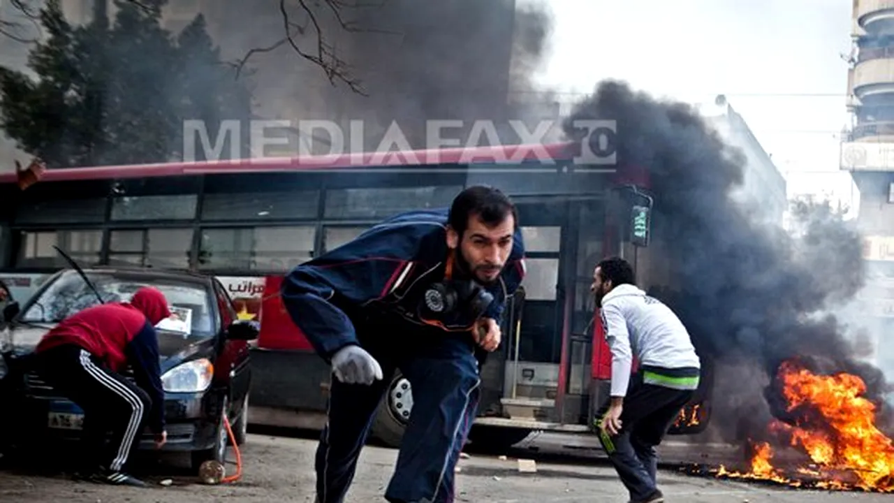 VIOLENŢE în Egipt: Unsprezece morţi în ciocnirile dintre poliţie şi susţinătorii lui Mohamed Morsi