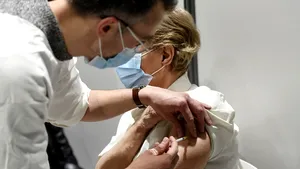 UE atrage atenţia statelor membre să nu încheie contracte individuale pentru achiziţionarea vaccinurilor anti-Covid, Germania ar fi semnat un memorandum separat 