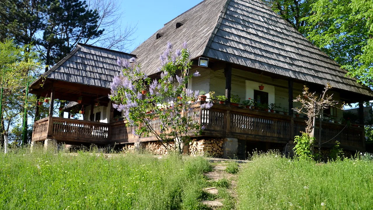 Unde petrec şi câţi bani sunt dispuşi să cheltuie românii în vacanţa de Paşte: Cei mai mulţi preferă Transilvania, Delta Dunării şi satele cu tradiţii din Bucovina  