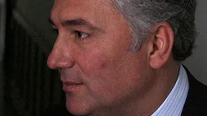 Videanu: Îi stau la dispoziţie lui Tăriceanu pentru o dezbatere