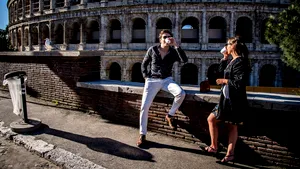 STUDIU. Italia riscă, în cel mai grav scenariu, un nou val epidemic după relaxarea restricţiilor