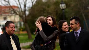 Imagini cu întâlnirea dintre Monica Columbeanu şi Irina în casa de la Izvorani