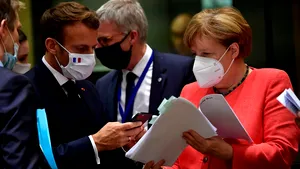 Analiză Financial Times: Negocierile-maraton de la summitul UE se apropie de un acord privind Fondul de relansare 