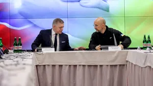 Fico reafirmă că se opune aderării Ucrainei la NATO. Drept răspuns, Şmîhal i-a transmis că Ucraina nu va prelungi acordul de tranzit al gazelor ruseşti