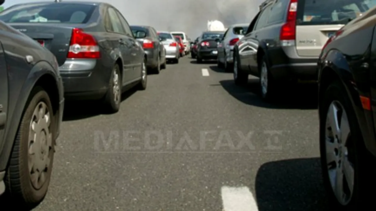 RESTRICŢII de circulaţie pentru autovehicule şi pietoni în staţiunea Sinaia. Centrul va fi blocat timp de două luni