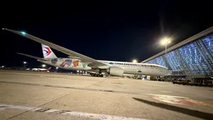 China lansează cel mai lung zbor din lume - jumătate din circumferința Pământului, parcursă în 29 de ore