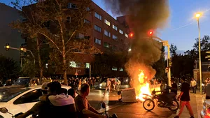 VICTORIE pentru protestatarii iranieni. Oficialii regimului au desfiinţat Poliţia Morală  