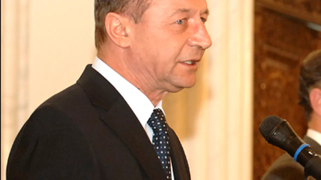 Băsescu: În primăriile deţinute de etnici maghiari se fac epurări ale etnicilor români
