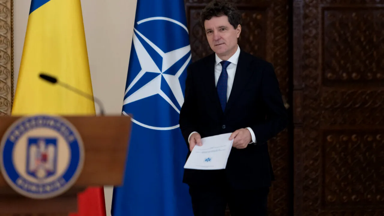 Nicușor Dan a prezentat Strategia Națională de Apărare: Corupția slăbește coeziunea socială / Serviciile de informații vor fi implicate în culegerea de date pentru combaterea corupției / Președintele României: Există o tensiune socială la adresa magistraților